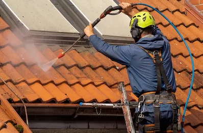 Démoussage et hydrofuge de toiture à Verbiesles